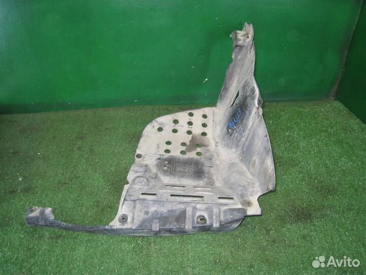 Пыльник двигателя боковой левый Ford Maverick TM1