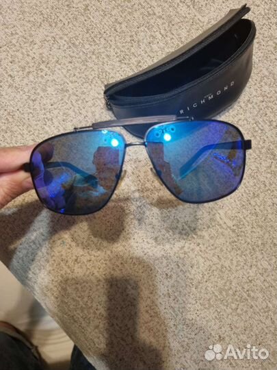 Солнцезащитные очки calvin klein