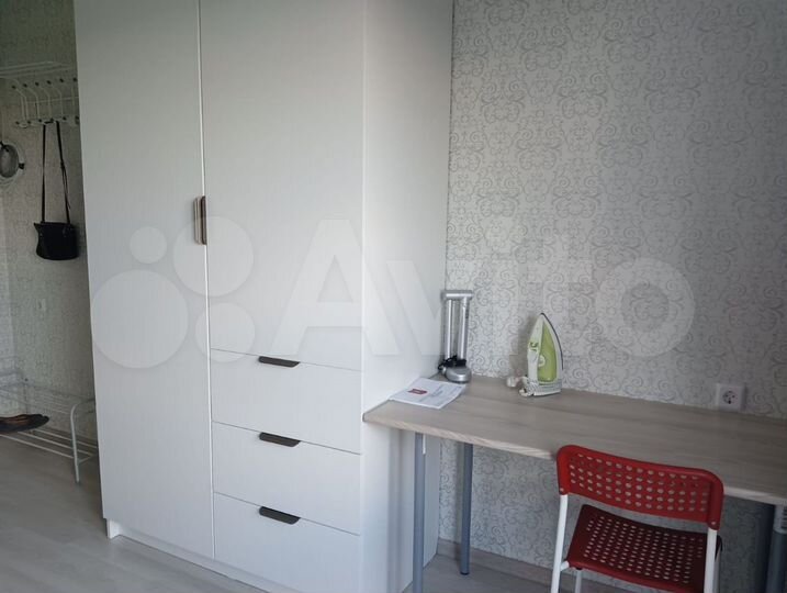 Комната 14 м² в 1-к., 2/17 эт.