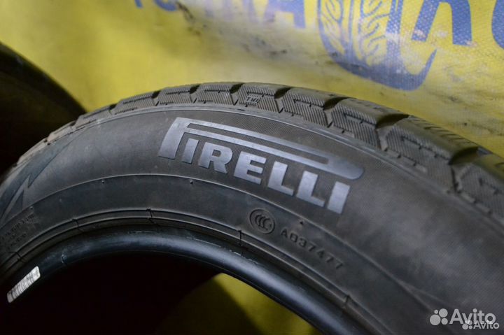 Pirelli Ice Asimmetrico 215/55 R17