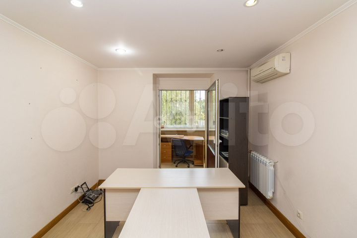 Продам офисное помещение, 128.3 м²