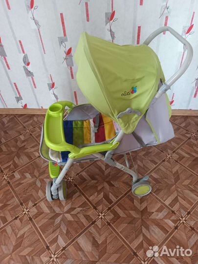 Прогулочная коляска