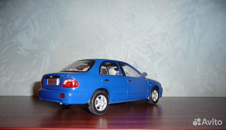 Hyundai Accent 1 модель 1:18