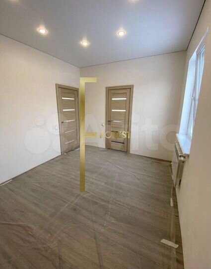 Коттедж 60 м² на участке 7,7 сот.