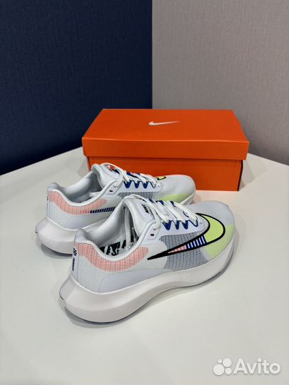 Беговые кроссовки nike zoom fly 5