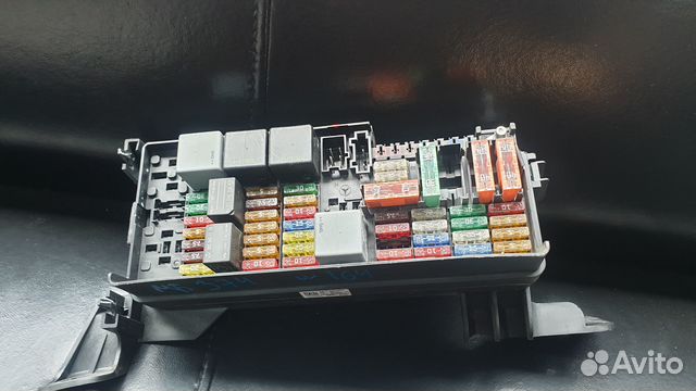 Блок предохранителей задний Mercedes M-Class W164