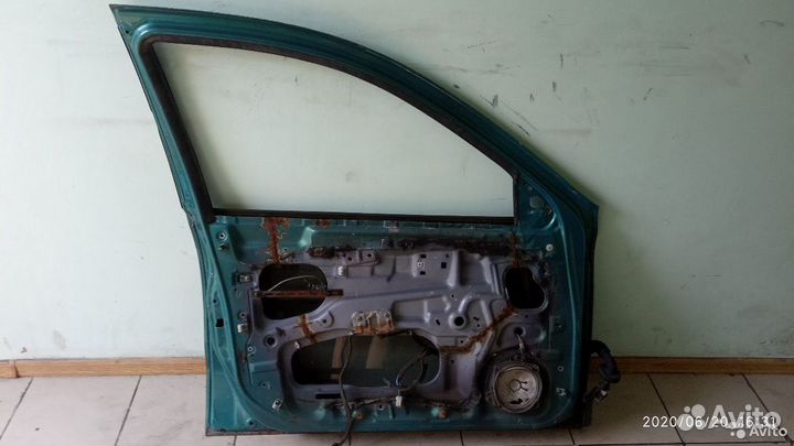 Дверь передняя левая Hyundai Elantra 1995-2000