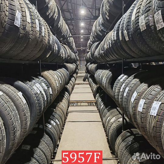 Kumho Road Venture APT KL51 225/65 R17 L