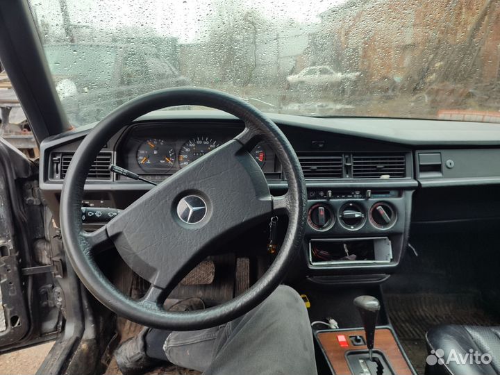 Мерседес 190 w201 m103 2,6 по запчастям