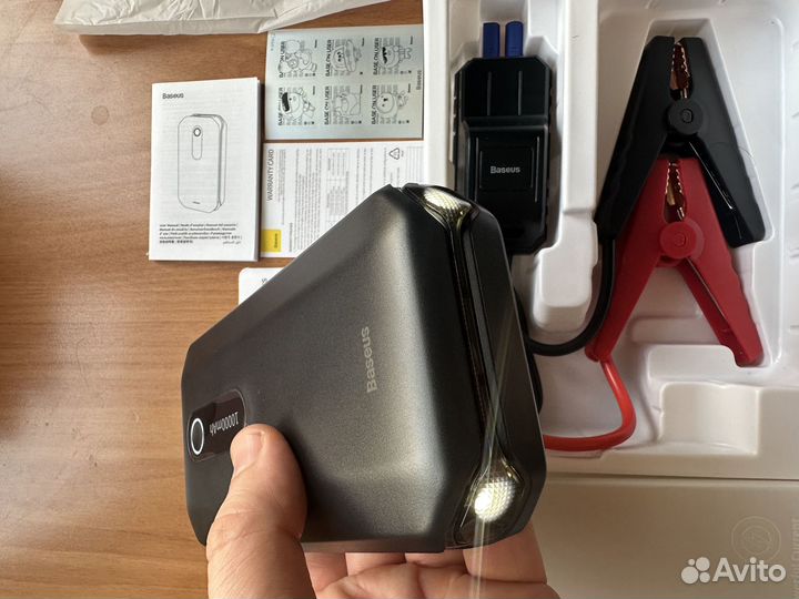 Пусковое устройство для автомобиля Baseus