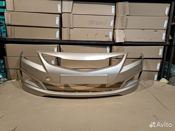 Бампер передний на hyundai Solaris цвет бежевый