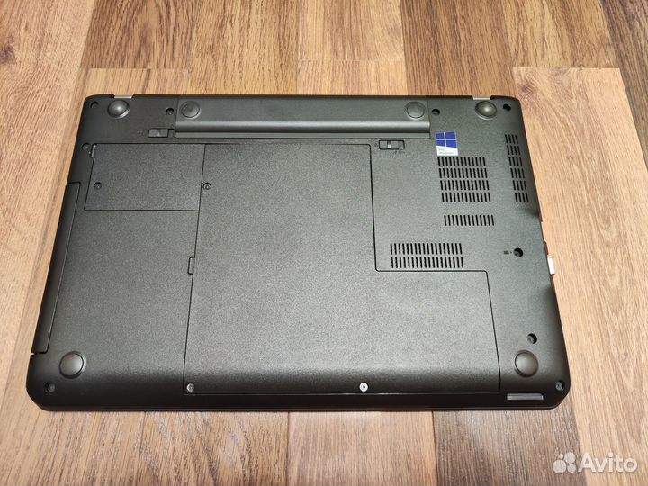Lenovo thinkpad E560(15.6,I5 6200,8гб,256SSD)