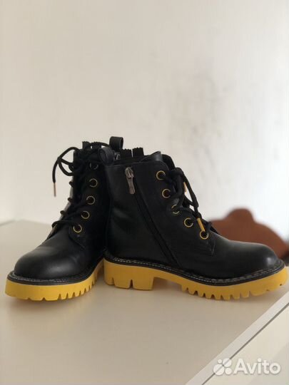 Ботинки для девочки 33