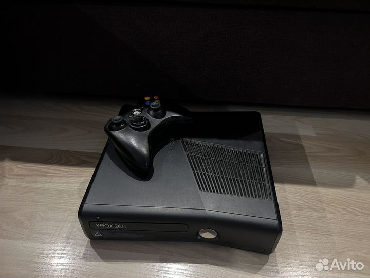 Xbox 360 Slim