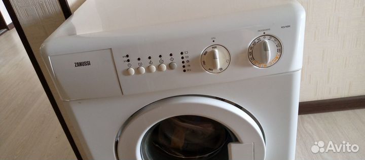 Стиральная машина zanussi