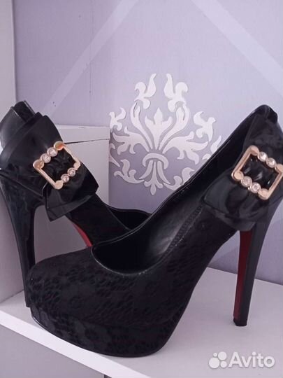 Женские туфли