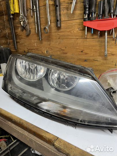 Фара левая volkswagen jetta a6