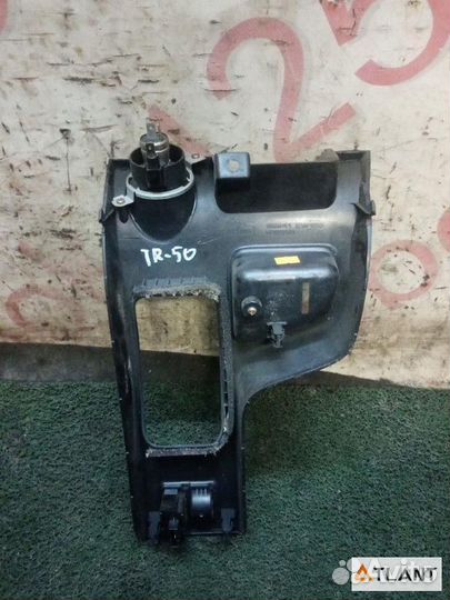 Консоль кпп nissan terrano