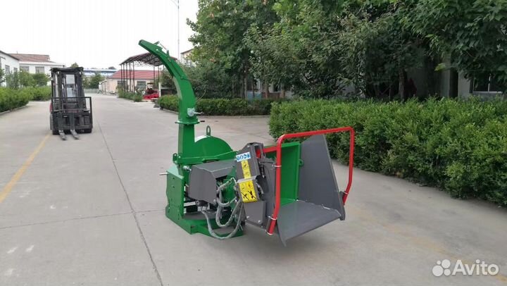 Измельчитель / Дробилка / Щепорез на трактор DH-70