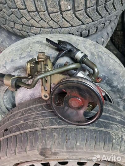 Насос гур Mazda Demio DW