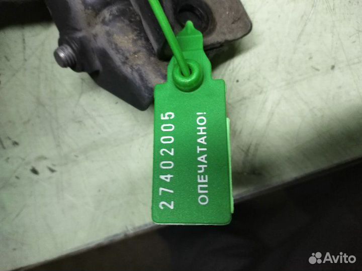 Амортизатор крышки багажника задний Mercedes Vito