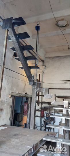 Металлическая лестница под ключ