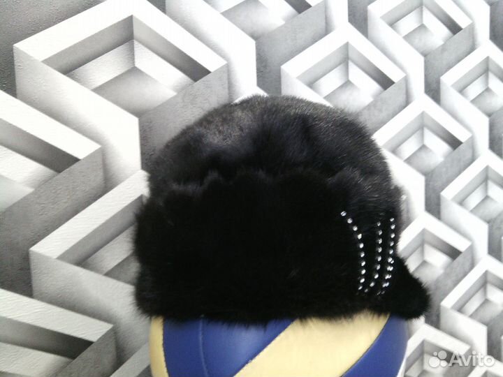 Красивая норковая заводская шапка