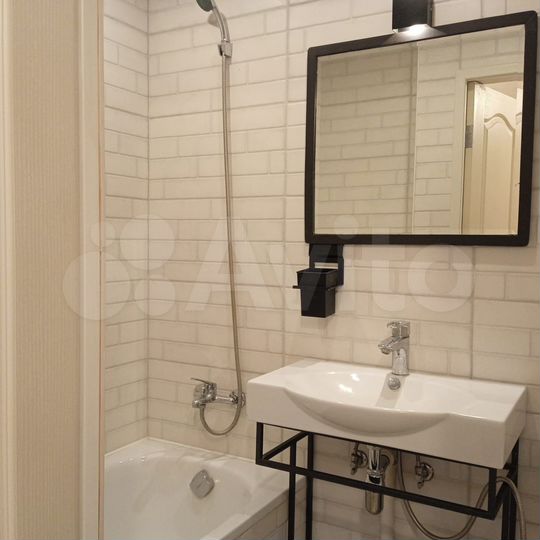 Дом 15 м² на участке 5 сот.