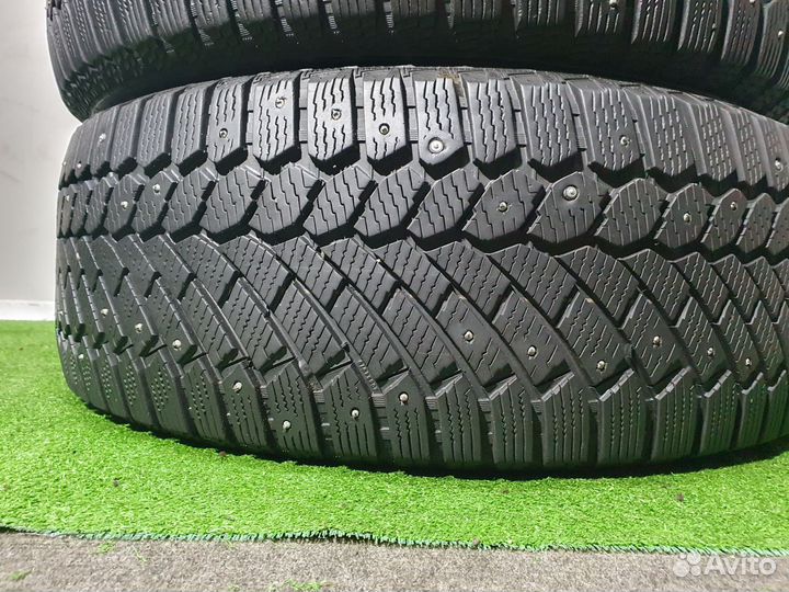 Gislaved Nord Frost 200 255/55 R19