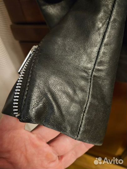 Кажаная куртка косуха Mango