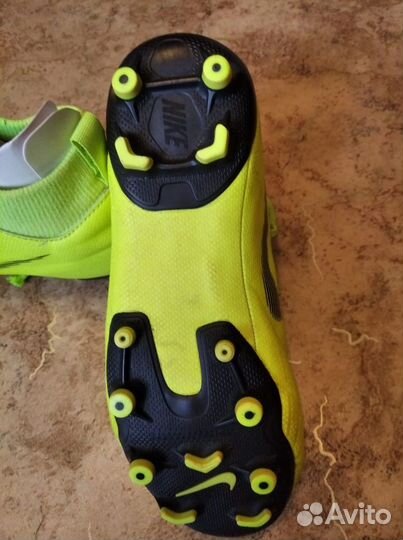 Детские бутсы для футбола