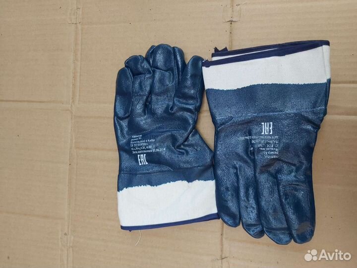 Перчатки резиновые