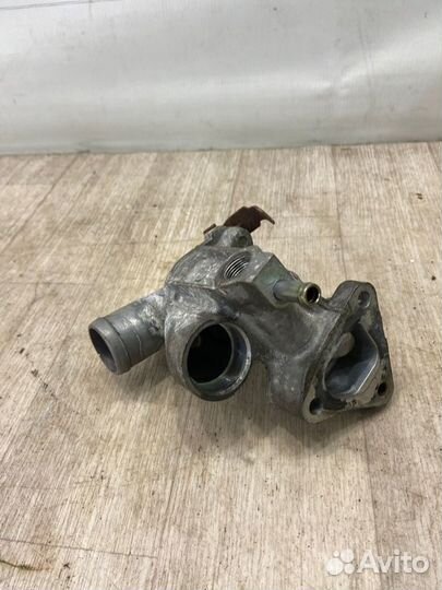 Корпус термостата Mitsubishi Lancer 9 CS3W 4G18