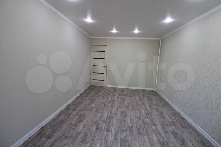 2-к. квартира, 54 м², 3/5 эт.