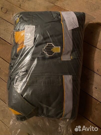 Продаю спец. одежду