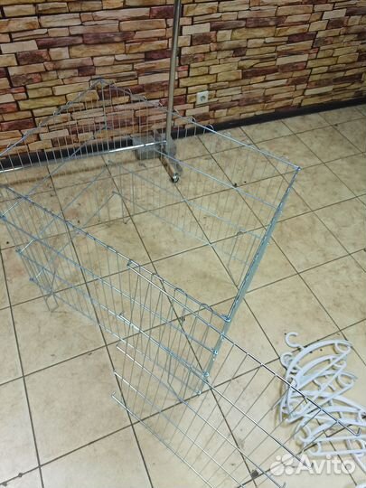 Корзина для одежды и белья металлическая