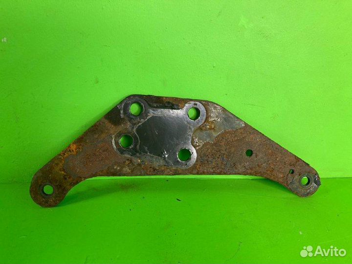 Кронштейн замка кабины RVI premium