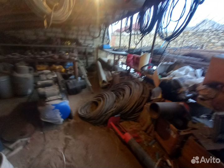Трубы стальные, отводы,переходники и кабеля