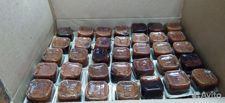 Мед 2000 года по 8,75кг/коробка, фасован по 50 гр