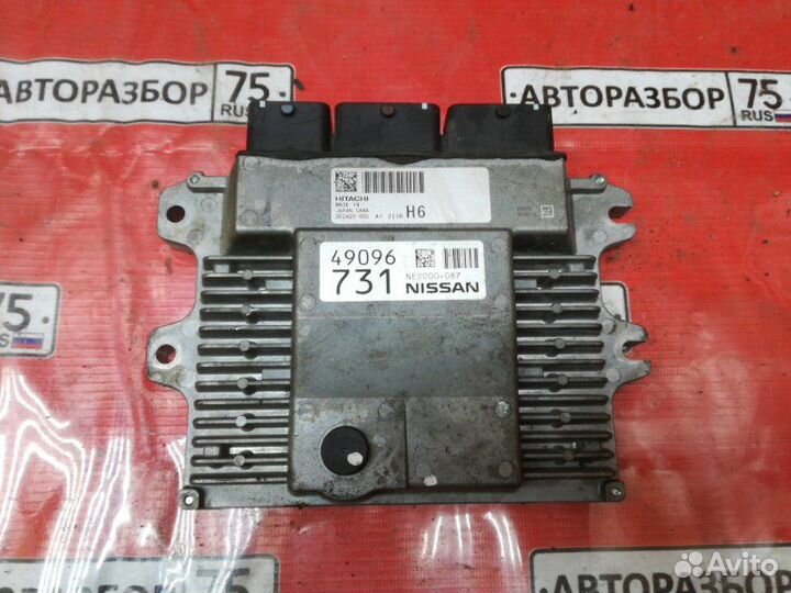 Блок управления двс Nissan Note E12 HR12DDR