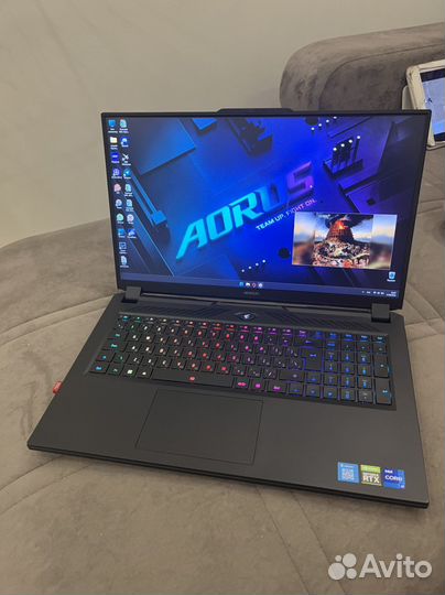 Aorus 17 XE4