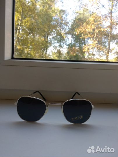 Солнцезащитные очки новые UV 400