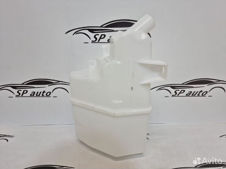 Бачок омывателя Toyota Rav 4 XA50 2019-2022