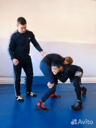 Тренер по MMA (единоборства)