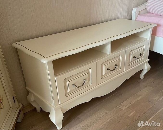 Тумба под телевизор 