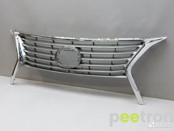 Б/У Б/У Решетка радиатора новая Рестайлинг