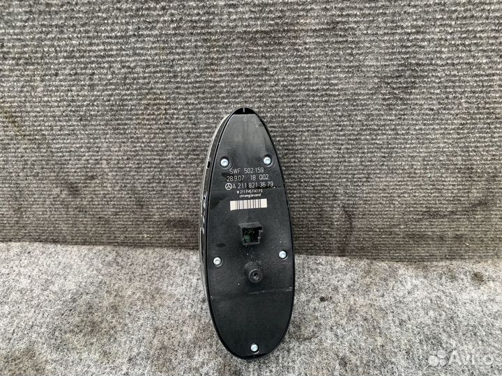 Блок кнопок стеклоподъемников Mercedes W211 211