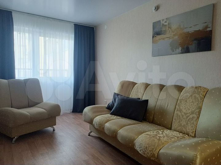 2-к. квартира, 57 м², 4/17 эт.