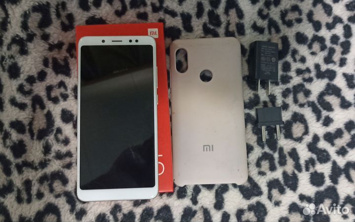 Xiaomi Redmi Note 5, 3/32 ГБ