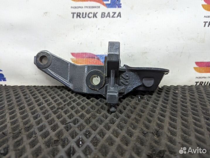 2553522 Кронштейн торсиона кабины правый